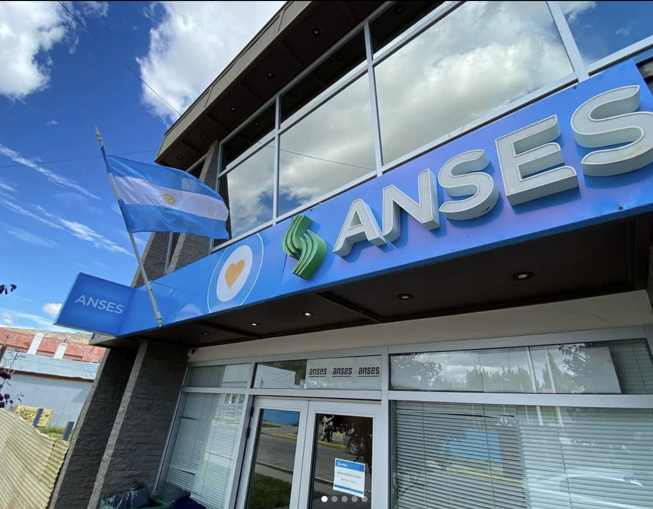Cartelería corpórea para ANSES El Calafate
